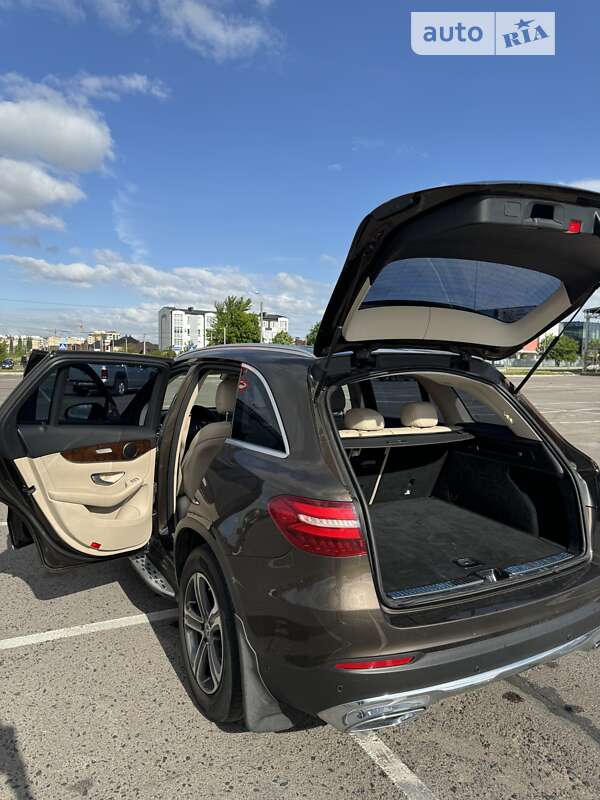 Внедорожник / Кроссовер Mercedes-Benz GLC-Class 2017 в Ровно