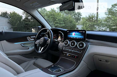 Внедорожник / Кроссовер Mercedes-Benz GLC-Class 2021 в 