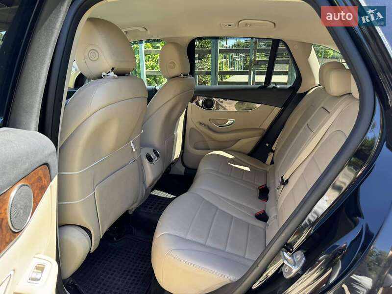 Внедорожник / Кроссовер Mercedes-Benz GLC-Class 2016 в Золочеве