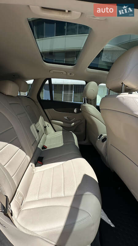 Внедорожник / Кроссовер Mercedes-Benz GLC-Class 2017 в Одессе