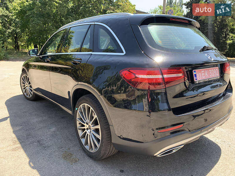 Внедорожник / Кроссовер Mercedes-Benz GLC-Class 2018 в Днепре