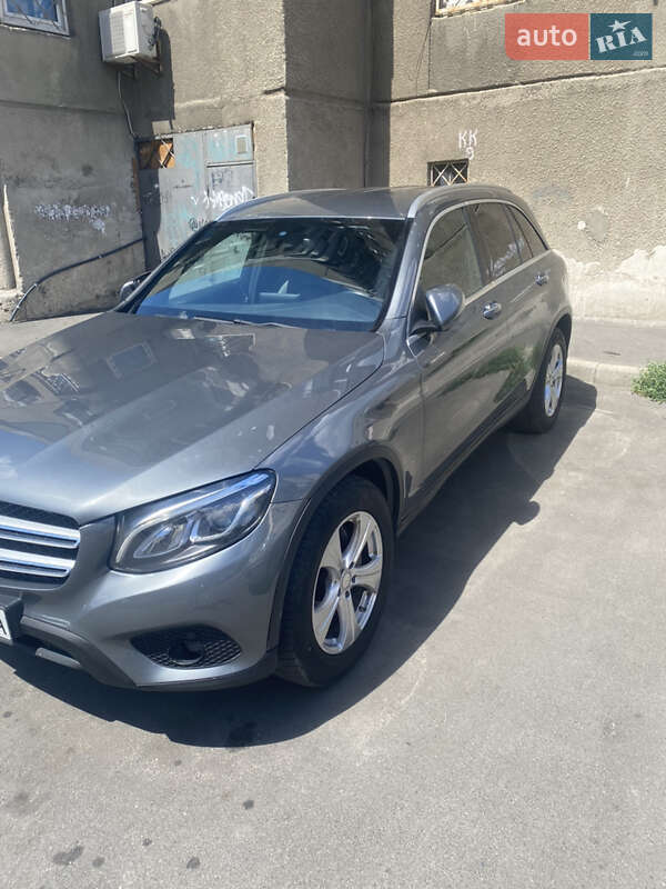 Внедорожник / Кроссовер Mercedes-Benz GLC-Class 2016 в Киеве