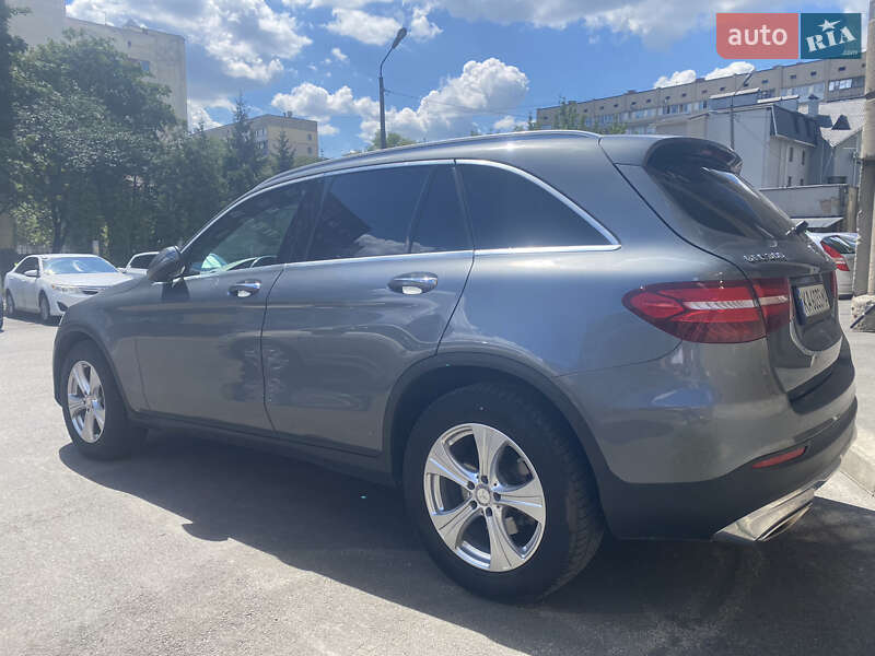 Внедорожник / Кроссовер Mercedes-Benz GLC-Class 2016 в Киеве