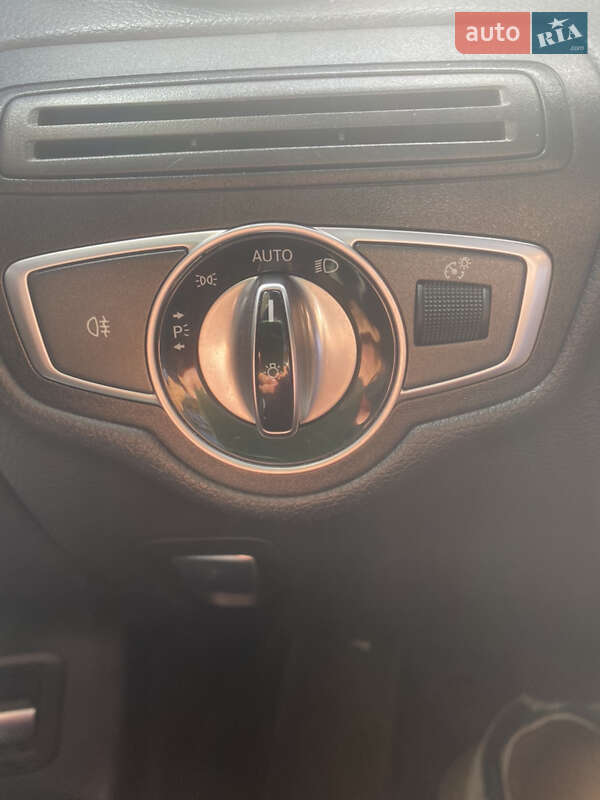 Внедорожник / Кроссовер Mercedes-Benz GLC-Class 2016 в Киеве