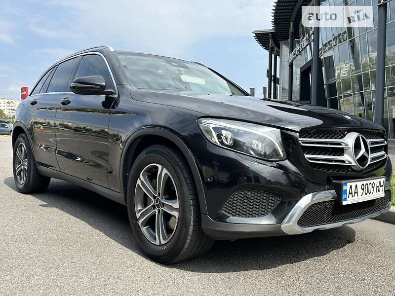 Внедорожник / Кроссовер Mercedes-Benz GLC-Class 2015 в Киеве