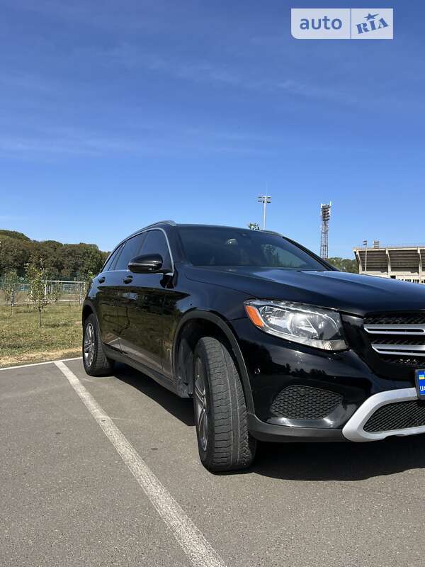Внедорожник / Кроссовер Mercedes-Benz GLC-Class 2017 в Ивано-Франковске