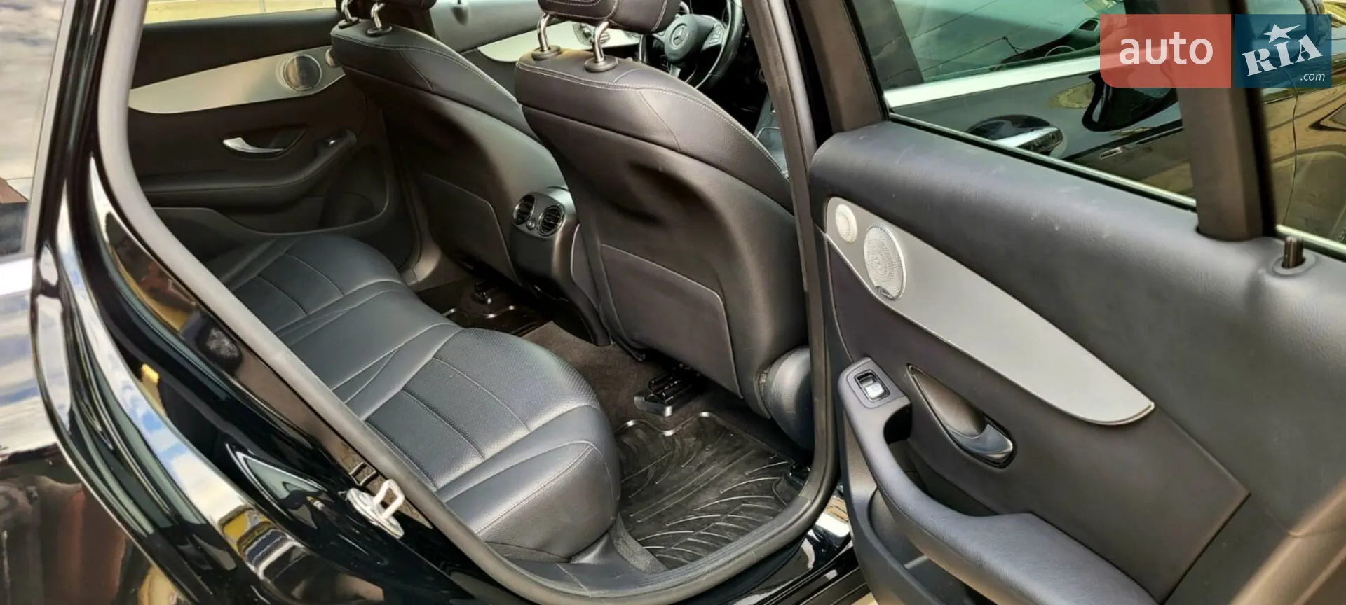 2019 Mercedes-Benz GLC - мініатюра 4