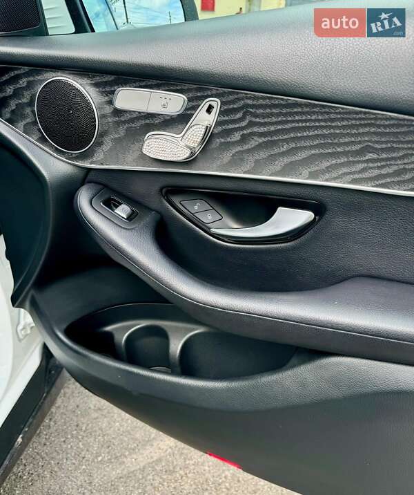 Внедорожник / Кроссовер Mercedes-Benz GLC-Class 2018 в Киеве фото 19 Внедорожник / Кроссовер Mercedes-Benz GLC-Class 2018 в Киеве