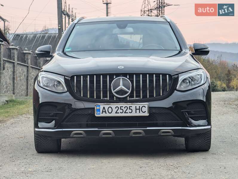 Внедорожник / Кроссовер Mercedes-Benz GLC-Class 2017 в Сваляве