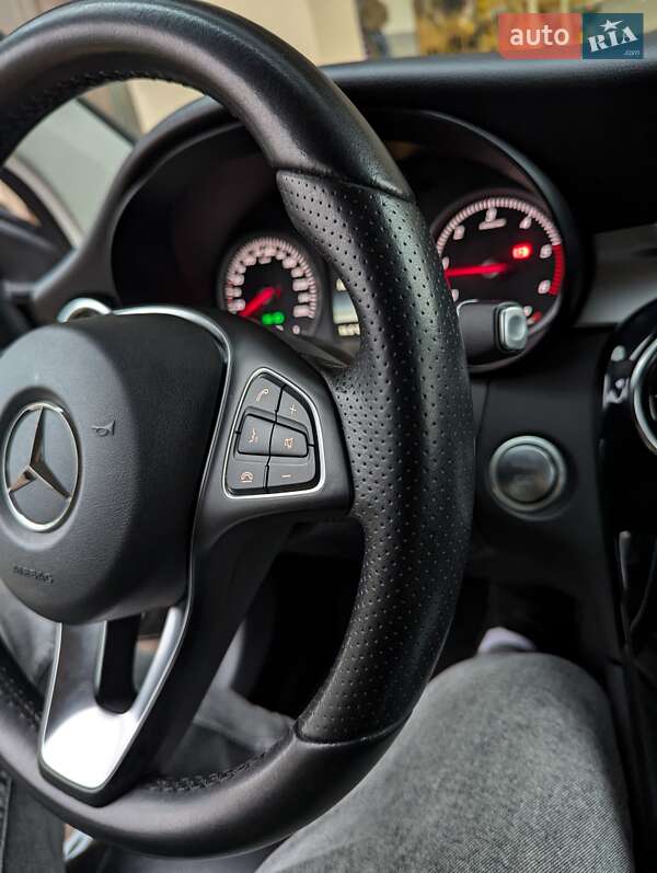 Внедорожник / Кроссовер Mercedes-Benz GLC-Class 2017 в Сваляве