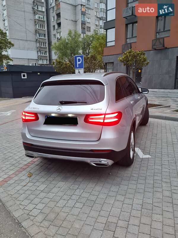 Внедорожник / Кроссовер Mercedes-Benz GLC-Class 2015 в Запорожье