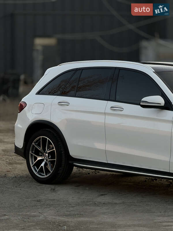 Позашляховик / Кросовер Mercedes-Benz GLC-Class 2022 в Києві