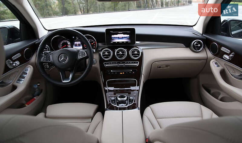 Внедорожник / Кроссовер Mercedes-Benz GLC-Class 2017 в Киеве