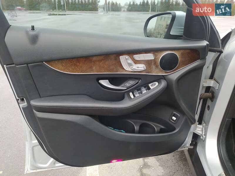 Внедорожник / Кроссовер Mercedes-Benz GLC-Class 2015 в Житомире