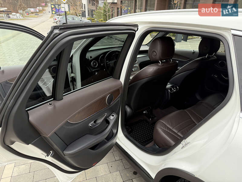 Внедорожник / Кроссовер Mercedes-Benz GLC-Class 2015 в Ужгороде