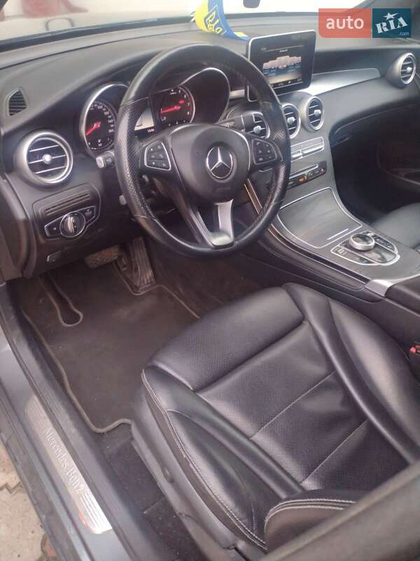 Внедорожник / Кроссовер Mercedes-Benz GLC-Class 2017 в Киеве