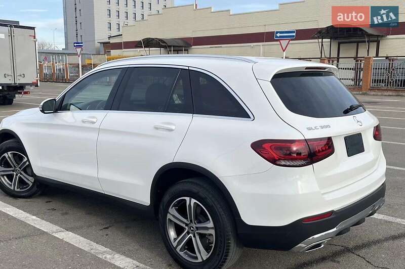 Позашляховик / Кросовер Mercedes-Benz GLC-Class 2020 в Києві