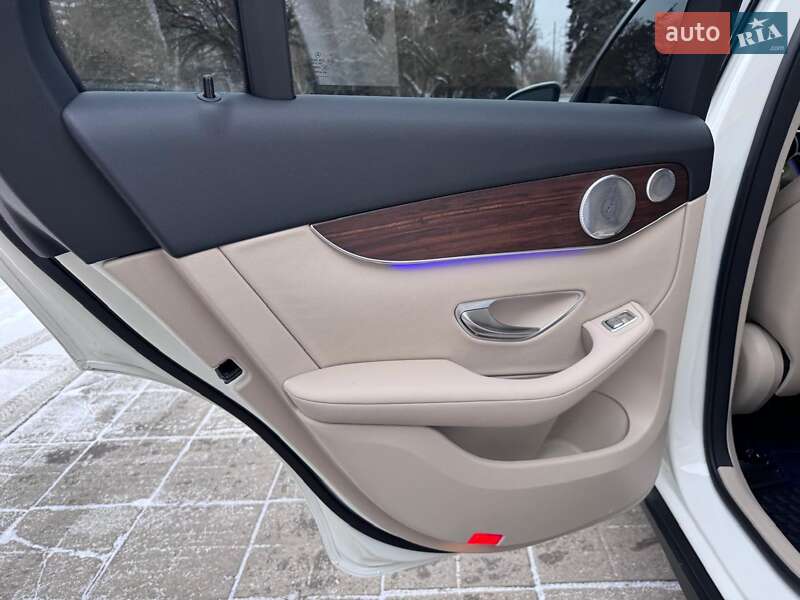 Позашляховик / Кросовер Mercedes-Benz GLC-Class 2020 в Дніпрі