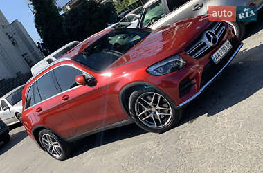 Позашляховик / Кросовер Mercedes-Benz GLC-Class 2016 в 