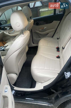 Внедорожник / Кроссовер Mercedes-Benz GLC-Class 2017 в 