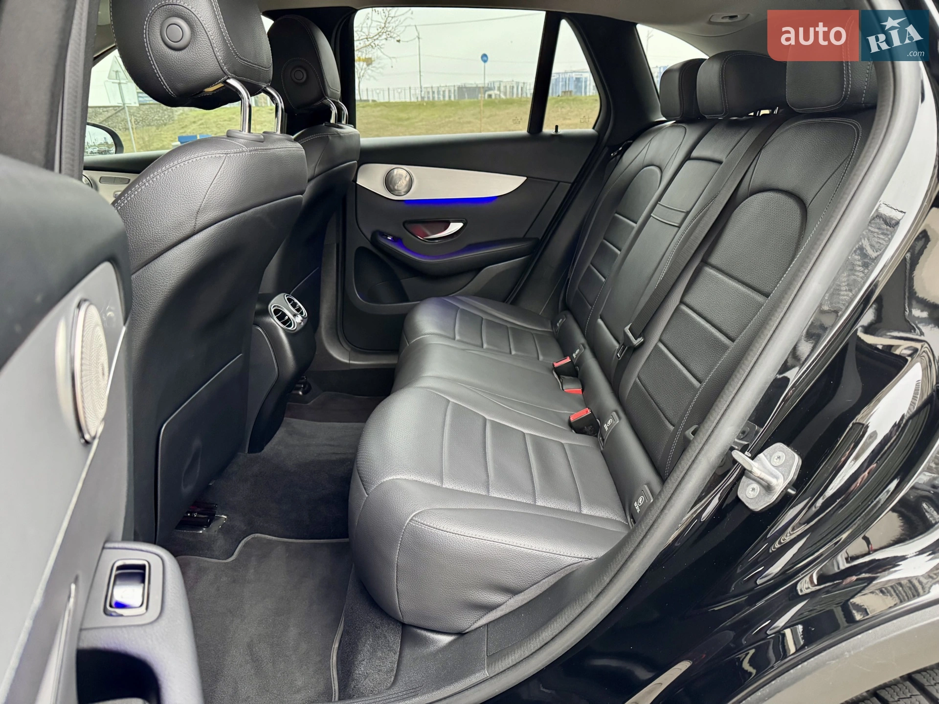 2019 Mercedes-Benz GLC - мініатюра 47