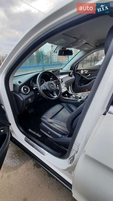 Позашляховик / Кросовер Mercedes-Benz GLC-Class 2016 в Києві