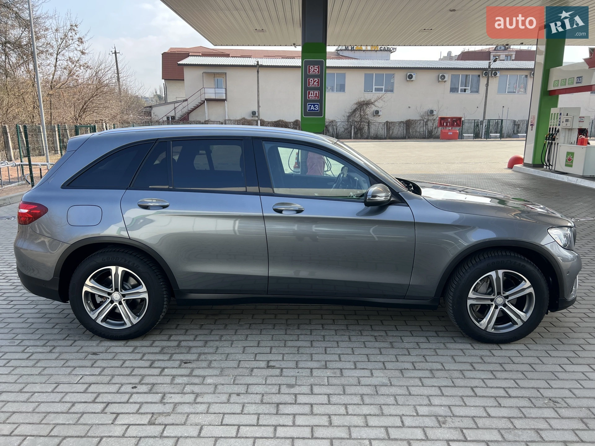 2016 Mercedes-Benz GLC - мініатюра 4
