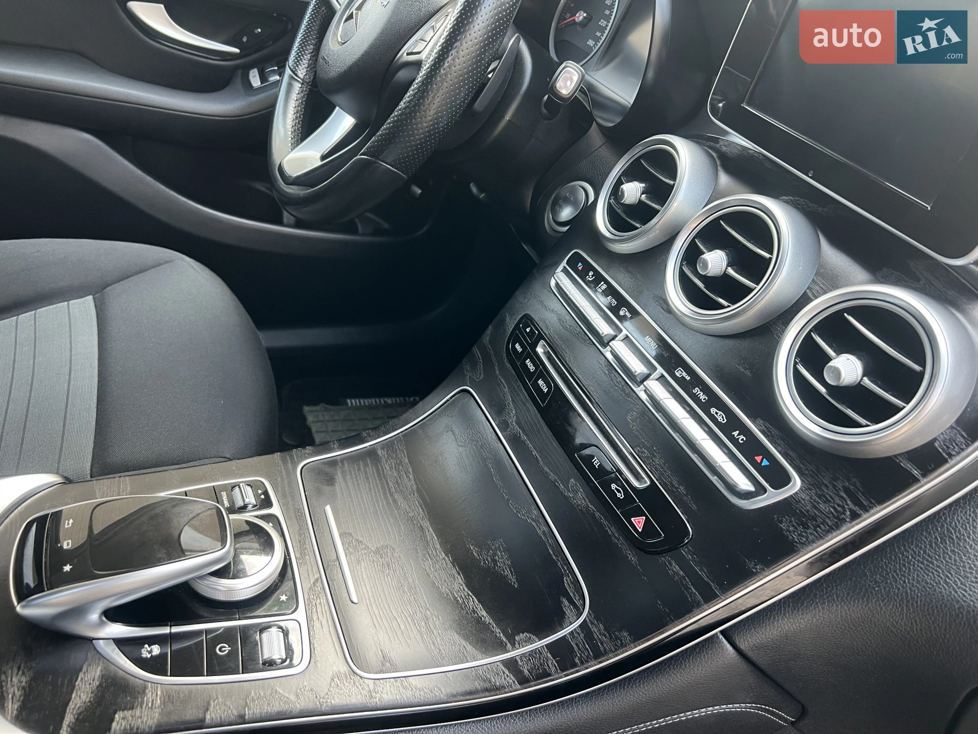 2016 Mercedes-Benz GLC - мініатюра 20