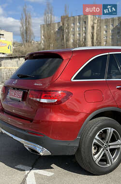 Внедорожник / Кроссовер Mercedes-Benz GLC-Class 2017 в 