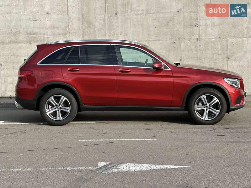 Mercedes-Benz GLC-Class 2019