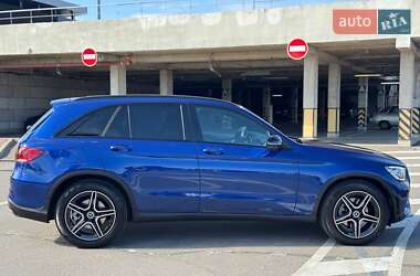 Позашляховик / Кросовер Mercedes-Benz GLC-Class 2021 в 