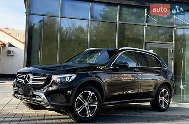 Внедорожник / Кроссовер Mercedes-Benz GLC-Class 2016 в 