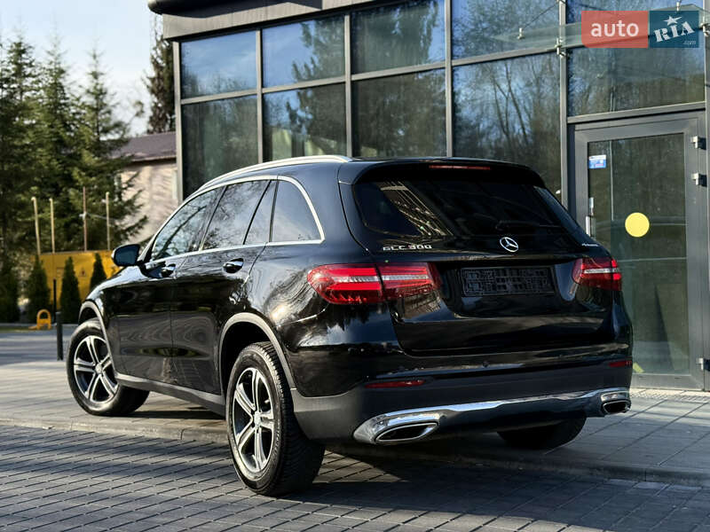 Внедорожник / Кроссовер Mercedes-Benz GLC-Class 2016 в Львове