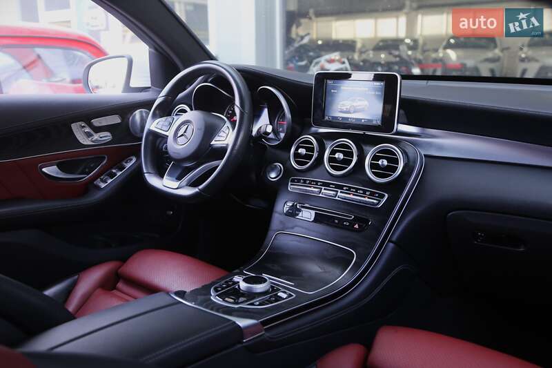 Позашляховик / Кросовер Mercedes-Benz GLC-Class 2016 в Києві