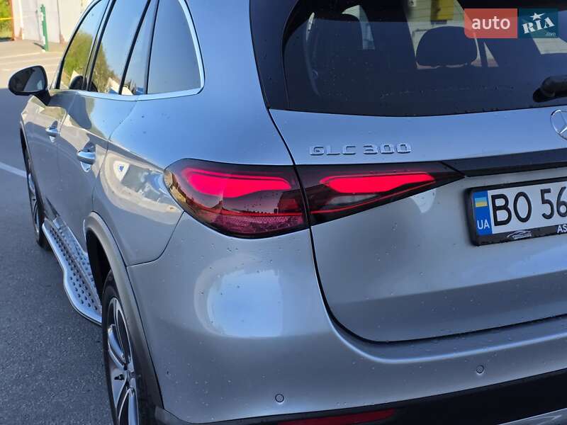 Внедорожник / Кроссовер Mercedes-Benz GLC-Class 2023 в Тернополе