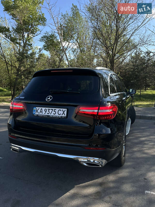 Позашляховик / Кросовер Mercedes-Benz GLC-Class 2015 в Запоріжжі