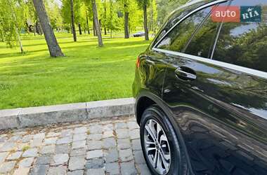 Внедорожник / Кроссовер Mercedes-Benz GLC-Class 2018 в 