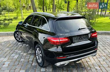 Внедорожник / Кроссовер Mercedes-Benz GLC-Class 2018 в 