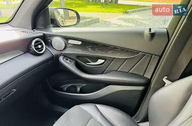 Внедорожник / Кроссовер Mercedes-Benz GLC-Class 2018 в 