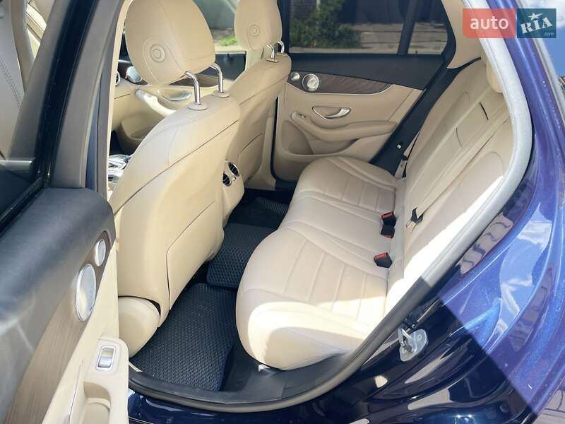 Позашляховик / Кросовер Mercedes-Benz GLC-Class 2016 в Харкові