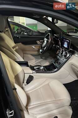 Внедорожник / Кроссовер Mercedes-Benz GLC-Class 2018 в 