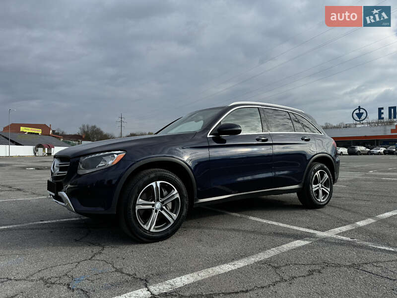 Позашляховик / Кросовер Mercedes-Benz GLC-Class 2015 в Києві