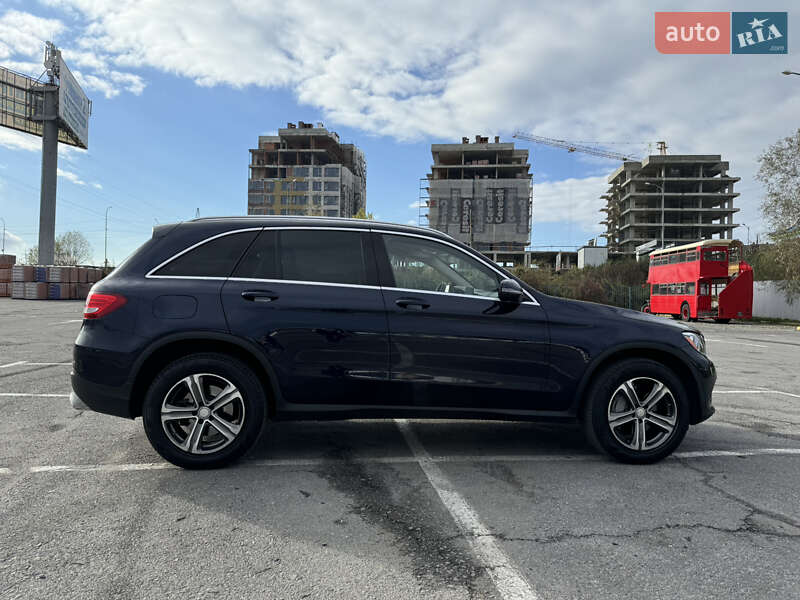 Позашляховик / Кросовер Mercedes-Benz GLC-Class 2015 в Києві