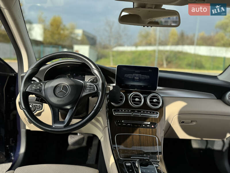 Позашляховик / Кросовер Mercedes-Benz GLC-Class 2015 в Києві