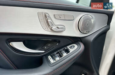 Внедорожник / Кроссовер Mercedes-Benz GLC-Class 2022 в 