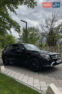 Внедорожник / Кроссовер Mercedes-Benz GLC-Class 2015 в Киеве