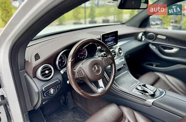Позашляховик / Кросовер Mercedes-Benz GLC-Class 2017 в 
