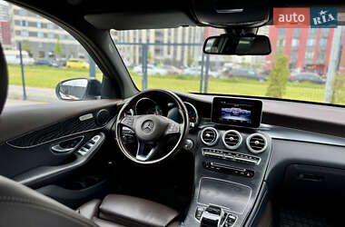 Позашляховик / Кросовер Mercedes-Benz GLC-Class 2017 в 