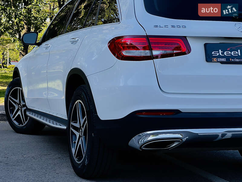 Внедорожник / Кроссовер Mercedes-Benz GLC-Class 2017 в Николаеве