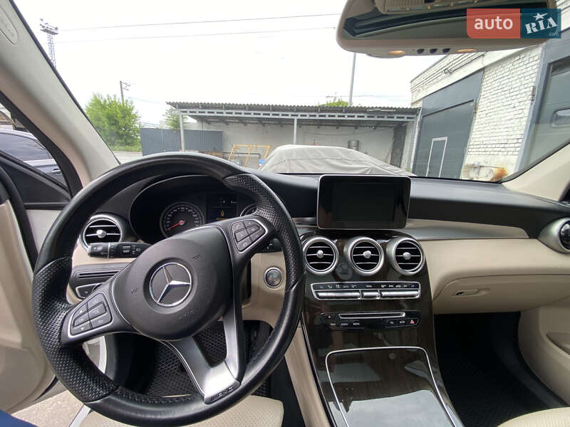 Позашляховик / Кросовер Mercedes-Benz GLC-Class 2015 в Києві фото 11 Позашляховик / Кросовер Mercedes-Benz GLC-Class 2015 в Києві